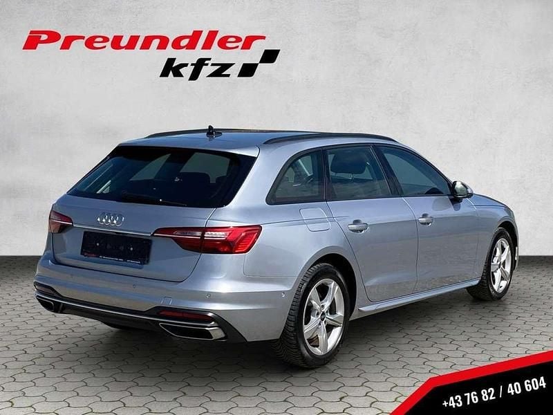 Gebraucht Audi A4 Advanced 163 PS (119 kW) 2022 Silber Kombi