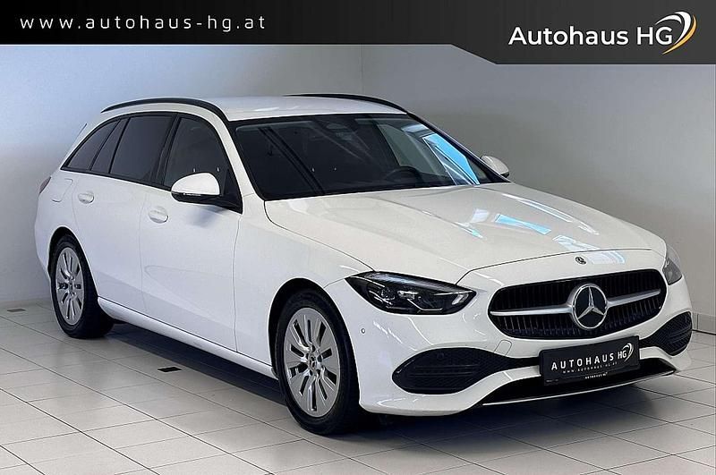 Weiß Gebraucht 2022 Mercedes C200 Kombi | € 23.990 (Guter Preis) - Bild 1/3