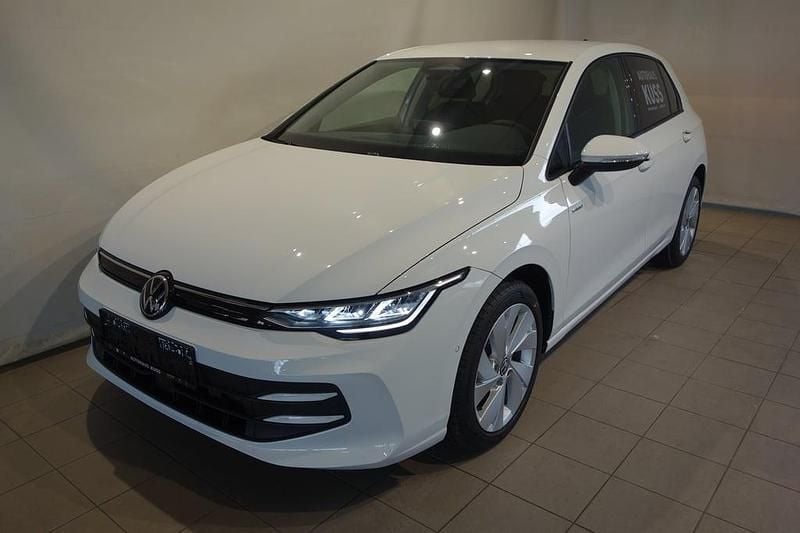 Gebraucht VW Golf VIII 115 PS (84 kW) 2026 Weiss  normal