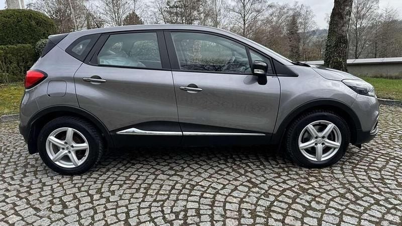 Gebraucht Renault Captur Expression 90 PS (66 kW) 2016 Grau SUV
