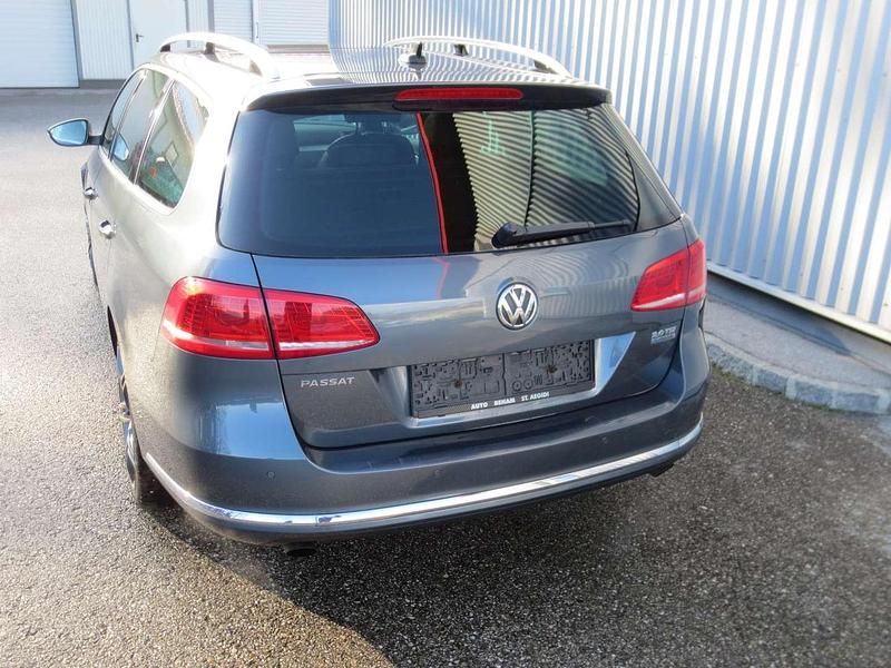 Gebraucht VW Passat Highline 170 PS (125 kW) 2012 Grau Kombi