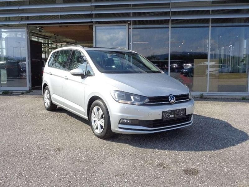 Silber Gebraucht 2021 VW Touran Comfortline Van / Kleinbus | € 25.990 (Fairer Preis) - Bild 1/4