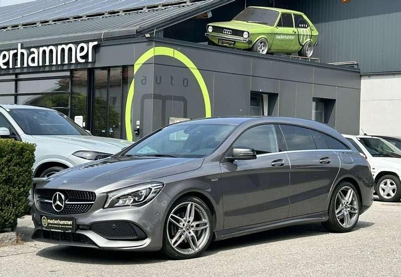 Grau Gebraucht 2018 Mercedes CLA200 Shooting Brake AMG Kombi | € 18.600 (Guter Preis) - Bild 1/4