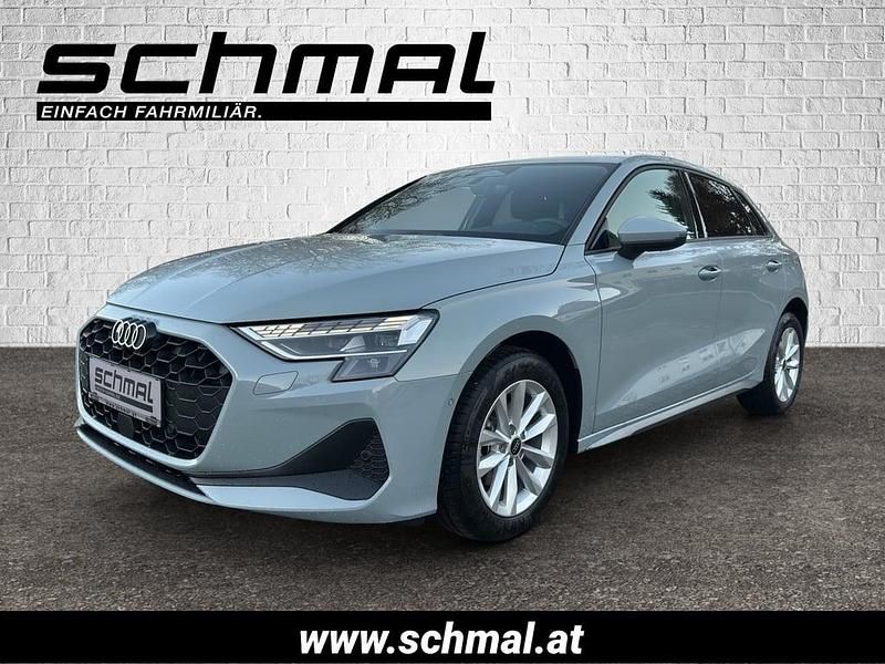 Neu Audi A3 Ambiente 116 PS (85 kW) 2025 Mittelgrau  metallicperleffekt Limousine