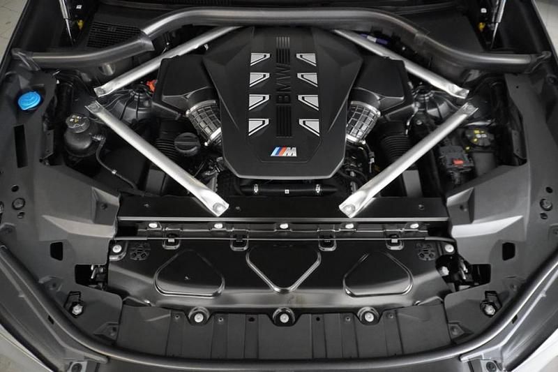 Gebraucht BMW X5 M Sport 530 PS (389 kW) 2025 Grau SUV