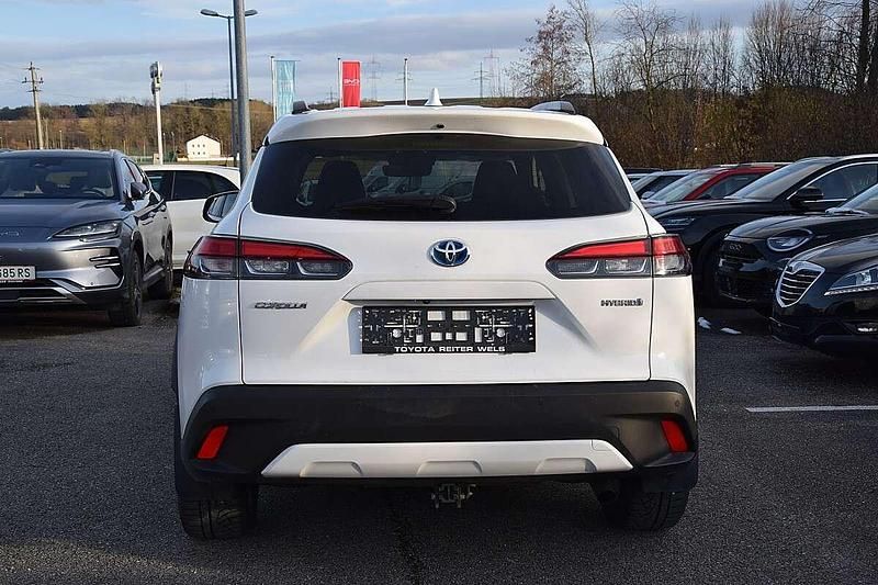 Gebraucht Toyota Corolla Active 171 PS (125 kW) 2023 Weiß Limousine