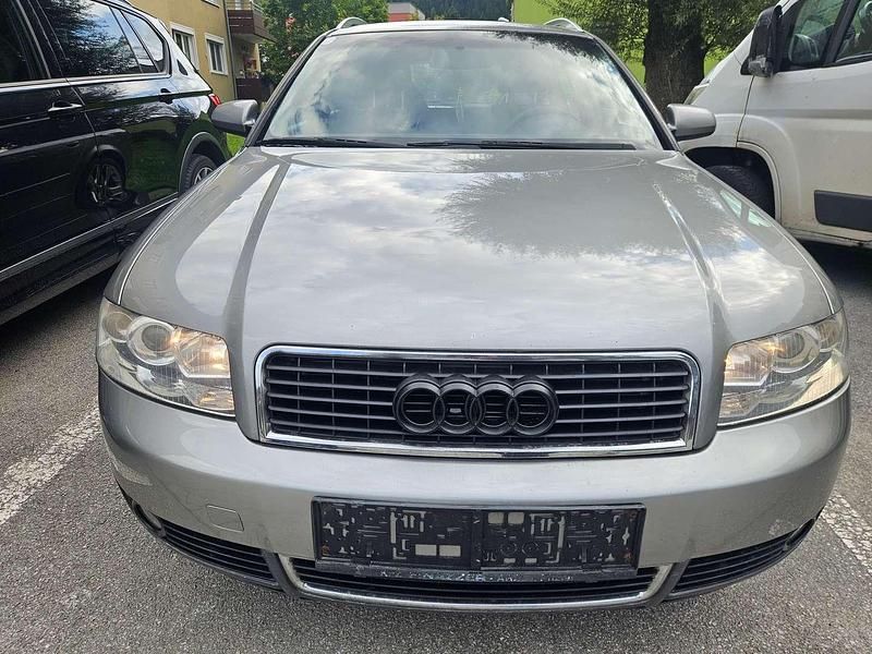 Gebraucht Audi A4 131 PS (96 kW) 2003 Grau Kombi