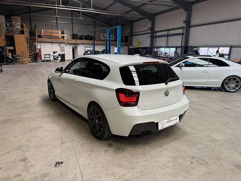 Gebraucht BMW 125 M Performance 218 PS (160 kW) 2013 Weiß Kleinwagen