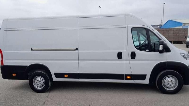 Gebraucht Citroën Jumper 140 PS (102 kW) 2024 Weiß Van / Kleinbus