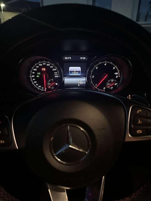 Gebraucht 2017 Mercedes A180 AMG line Limousine | € 19.700 (Fairer Preis) - Bild 1/4