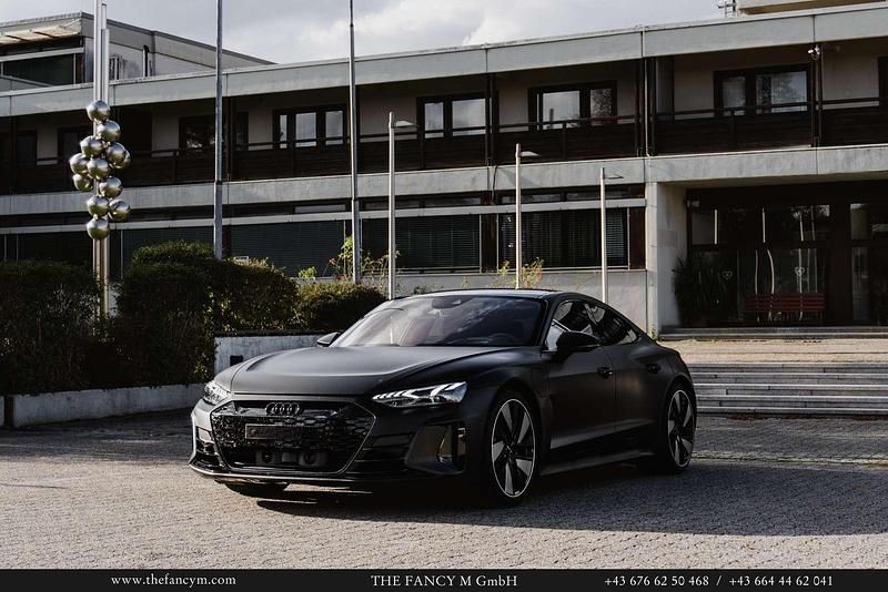 Schwarz Gebraucht 2022 Audi e-tron GT quattro Comfort Limousine | € 54.900 (Superpreis) - Bild 1/4