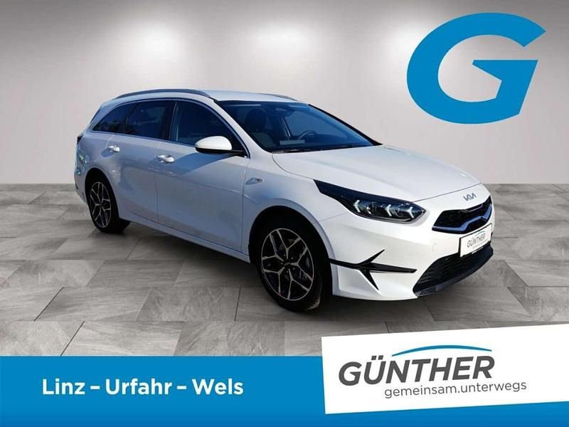 Neu Kia Ceed Sportswagon Silver 100 PS (73 kW) 2025 Weiß Kombi