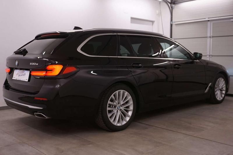 Gebraucht BMW 530e Luxury Line 184 PS (135 kW) 2021 Schwarz Kombi