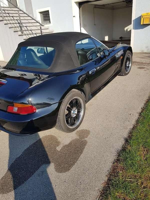 Gebraucht BMW Z3 118 PS (86 kW) 2001 Schwarz Cabrio