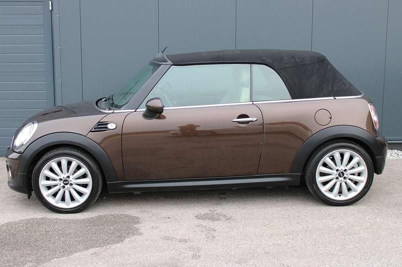 Gebraucht Mini Cooper Cabriolet 122 PS (89 kW) 2011 Braun Cabrio