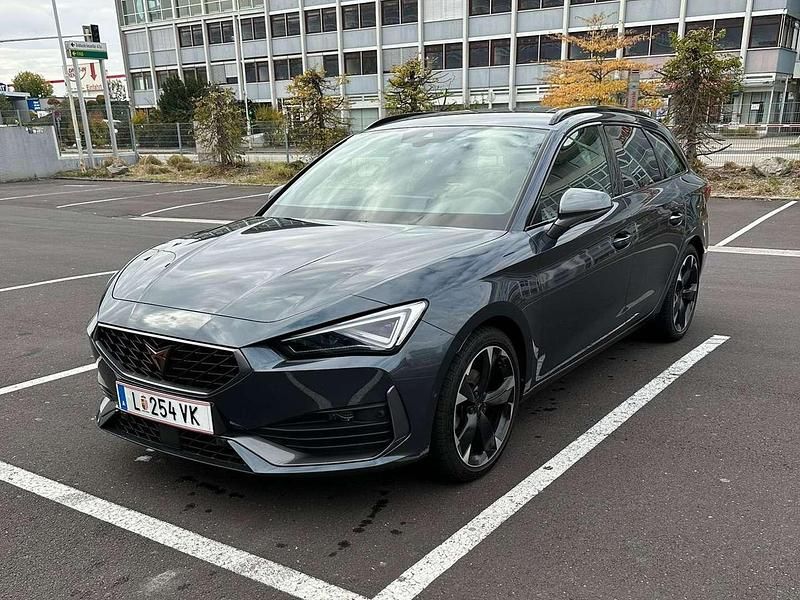 Grau Gebraucht 2023 Cupra Leon Kombi | € 29.990 (Fairer Preis) - Bild 1/4