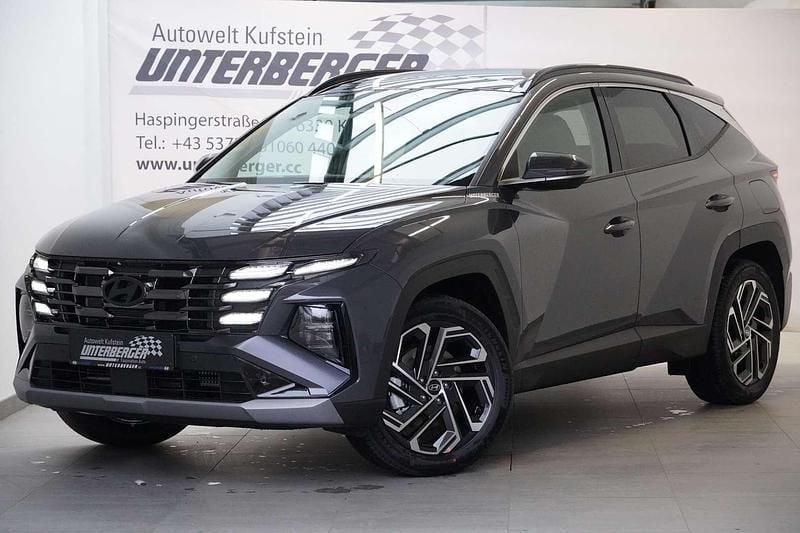 Gebraucht Hyundai Tucson 215 PS (158 kW) 2025 Grau SUV