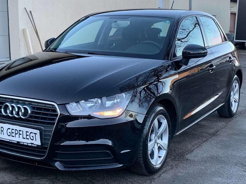 Gebraucht Audi A1 Attraction 86 PS (63 kW) 2013 Schwarz Kleinwagen