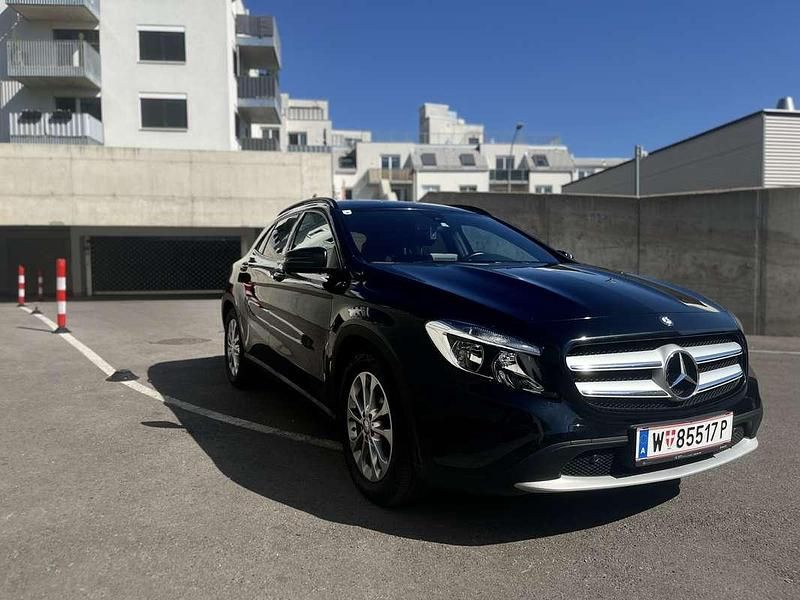 Gebraucht 2016 Mercedes GLA200 SUV | € 20.000 (Fairer Preis) - Bild 1/4