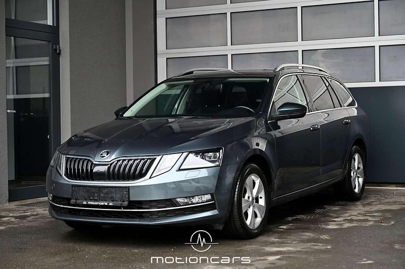 Grau Gebraucht 2020 Skoda Octavia Style Kombi | € 12.480 (Superpreis) - Bild 1/4
