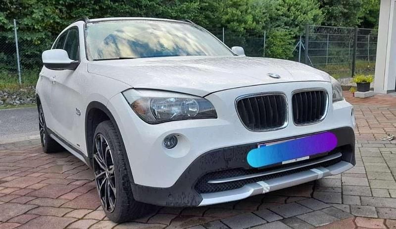 Weiß Gebraucht 2012 BMW X1 SUV | € 8.260 (Guter Preis) - Bild 1/4