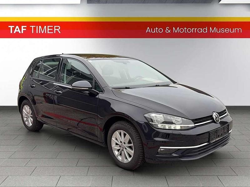 Schwarz Gebraucht 2017 VW Golf VII Highline Limousine | € 13.490 (Etwas zu teuer) - Bild 1/4