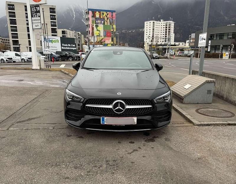 Gebraucht Mercedes CLA220 190 PS (139 kW) 2020 Schwarz Limousine