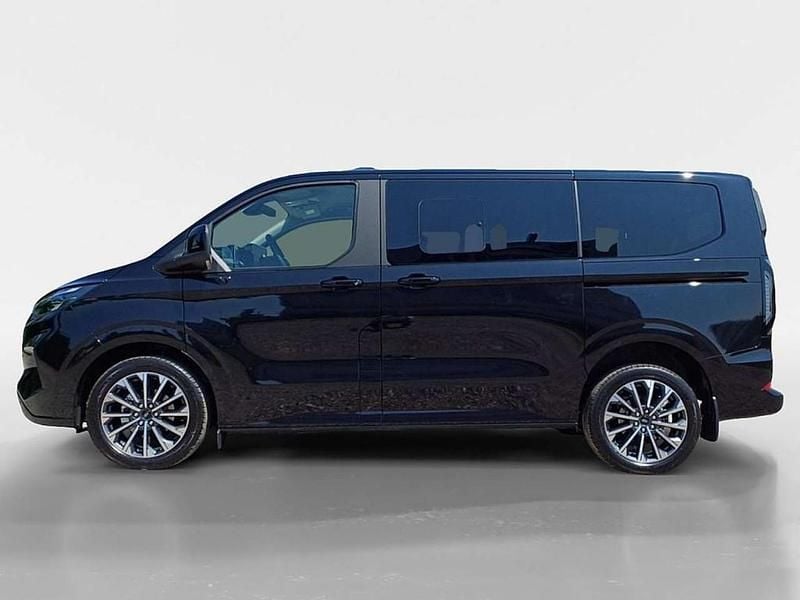 Neu Ford Tourneo Custom Titanium 170 PS (125 kW) 2026 Van