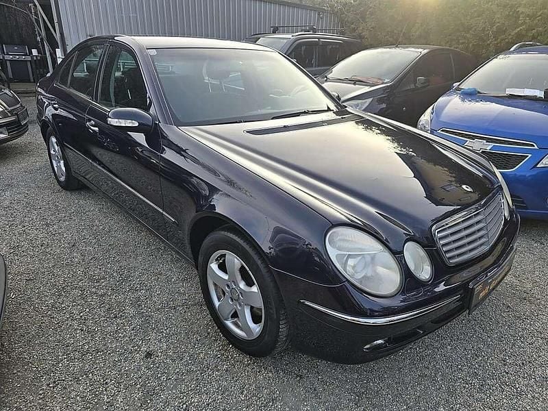 Gebraucht Mercedes E240 Elegance 177 PS (130 kW) 2002 Blau Limousine