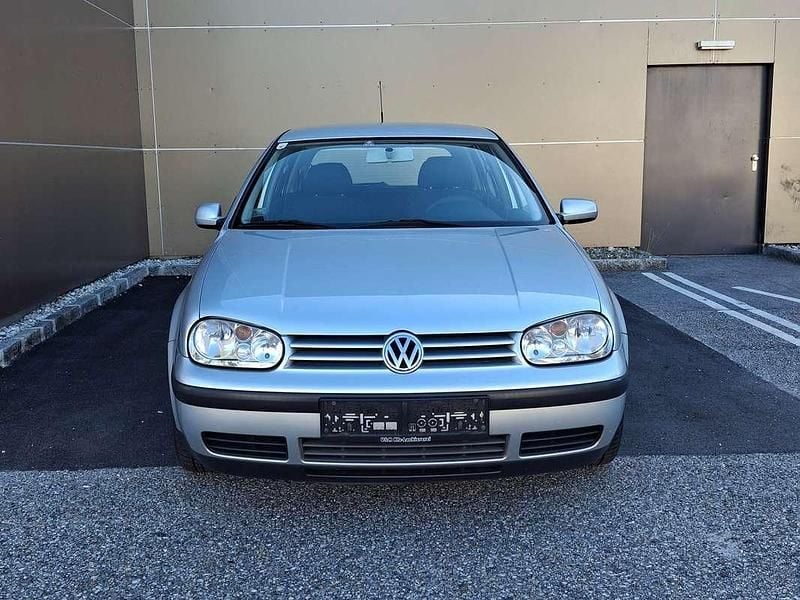 Gebraucht VW Golf IV 90 PS (66 kW) 2001 Silber Limousine