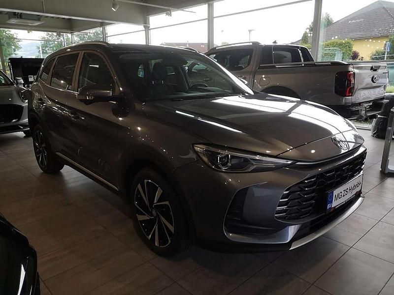 Neu MG ZS Luxury 102 PS (75 kW) 2025 Grau SUV