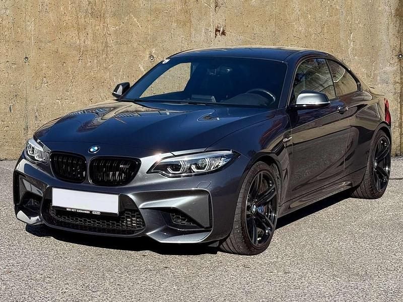 Grau Gebraucht 2018 BMW M2 M Performance Coupé | € 54.999 - Bild 1/4