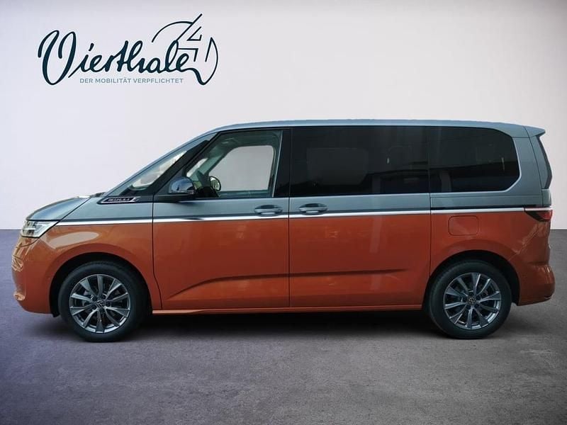 Gebraucht VW Multivan Style 150 PS (110 kW) 2025 Silber  metallic Van