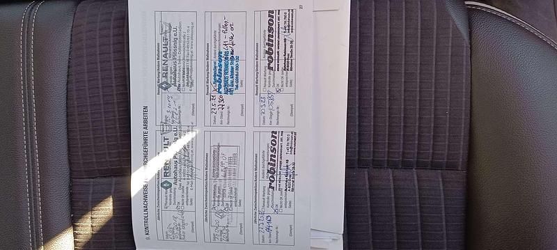 Rot Gebraucht 2016 Renault Kadjar Bose Edition SUV | € 11.500 - Bild 1/4