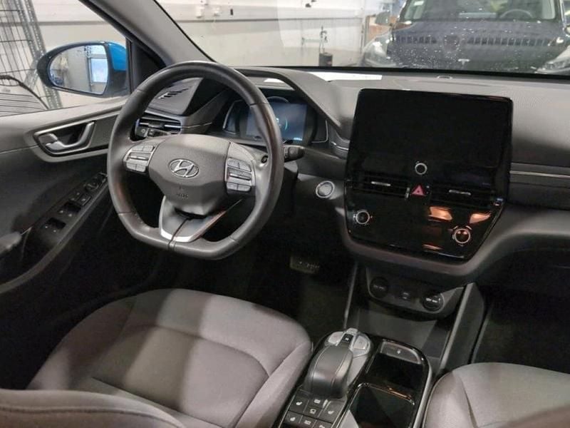 Gebraucht Hyundai Ioniq 100 kW (136 PS) 2021 Weiß Kleinwagen