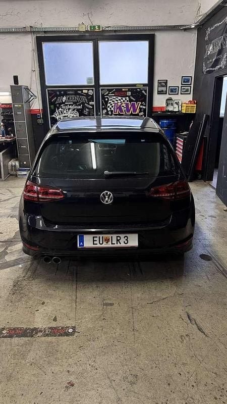 Gebraucht VW Golf VII 105 PS (77 kW) 2014 Schwarz Limousine