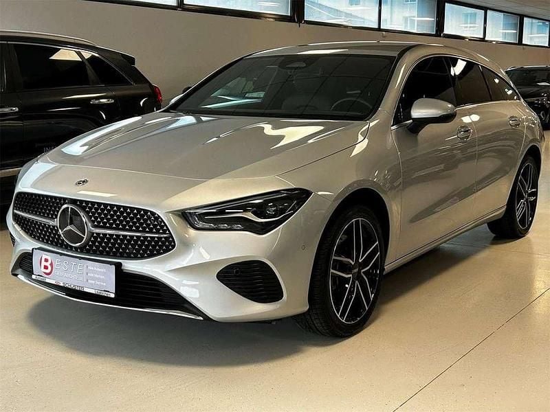 Gebraucht Mercedes CLA250e Shooting Brake Progressive 218 PS (160 kW) 2024 Silber Kombi