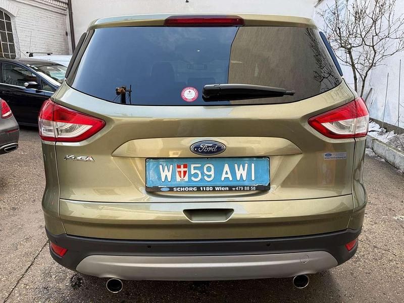 Gebraucht Ford Kuga Titanium 182 PS (133 kW) 2013 Grün SUV
