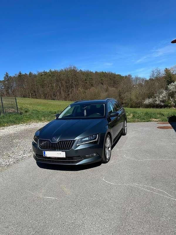 Gebraucht 2018 Skoda Superb Style Kombi | € 18.500 (Guter Preis) - Bild 1/4