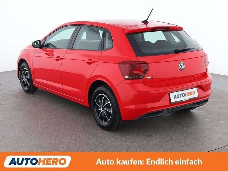Gebraucht VW Polo Comfortline 95 PS (69 kW) 2018 Rot Kleinwagen