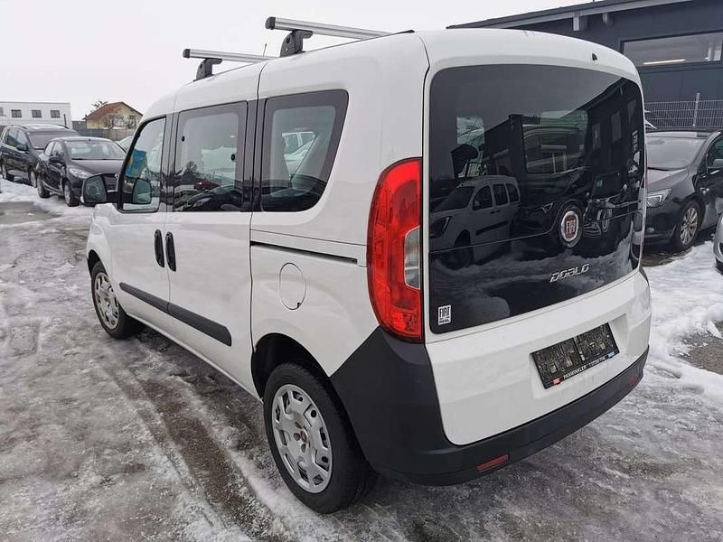 Gebraucht Fiat Doblò Pop 95 PS (69 kW) 2017 Weiß Van / Kleinbus