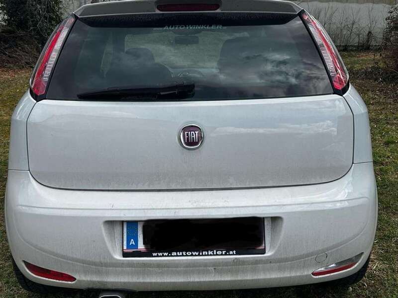 Weiß Gebraucht 2014 Fiat Punto Easy Kleinwagen | € 1.800 - Bild 1/4