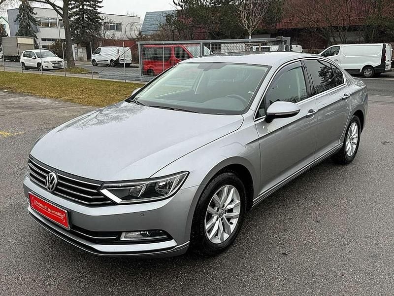 Gebraucht VW Passat Comfortline 120 PS (88 kW) 2019 Silber Kombi