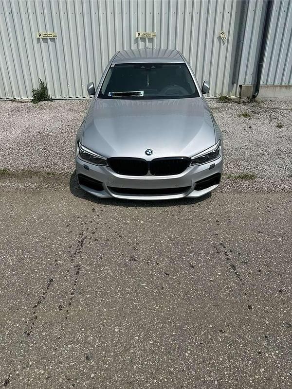 Gebraucht 2017 BMW 520 Limousine | € 23.900 (Fairer Preis) - Bild 1/4