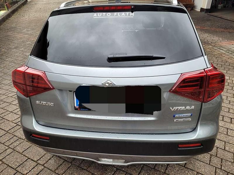 Gebraucht Suzuki Vitara GL 129 PS (94 kW) 2021 Grau SUV