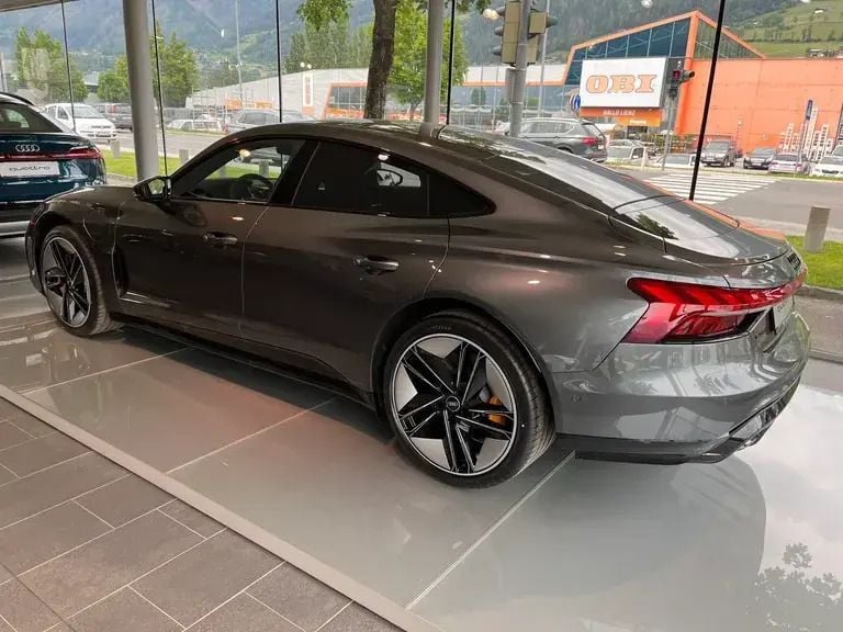 Gebraucht Audi e-tron GT quattro Ambiente 350 kW (476 PS) 2022 Mittelgrau  metallicperleffekt Limousine