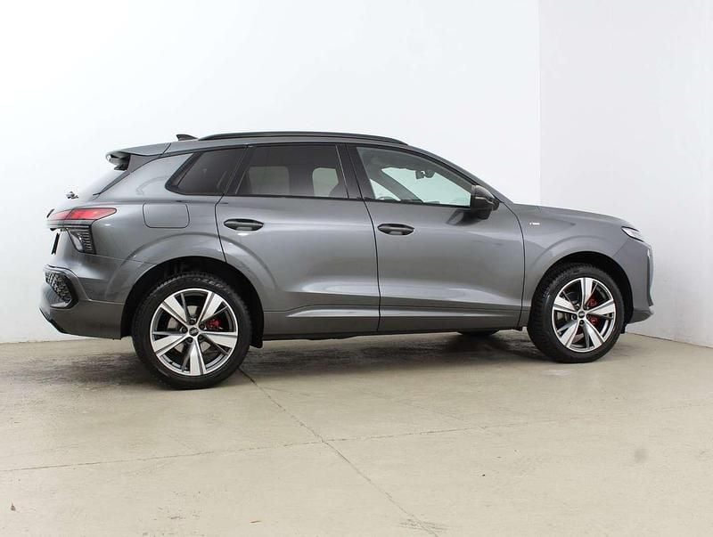 Gebraucht Audi Q3 S-Line 150 PS (110 kW) 2025 Mittelgrau  metallicperleffekt SUV