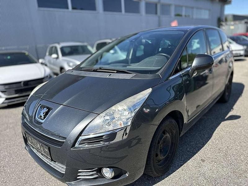 Grau Gebraucht 2010 Peugeot 5008 Kombi | € 1.799 (Fairer Preis) - Bild 1/4