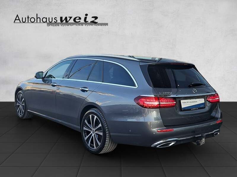 Gebraucht Mercedes E300 211 PS (155 kW) 2022 Mittelgrau  metallic Kombi