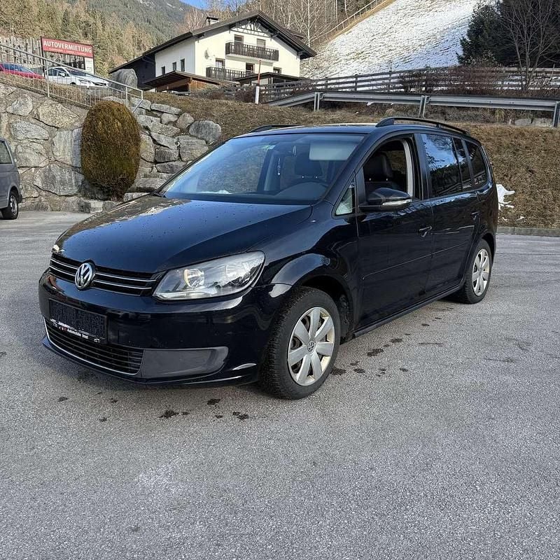 Gebraucht VW Touran Trendline 105 PS (77 kW) 2011 Van / Kleinbus